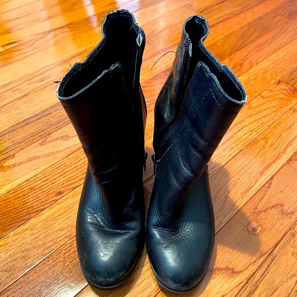 Mark Fischer Black Heeled Booties - Picture 2 of 4